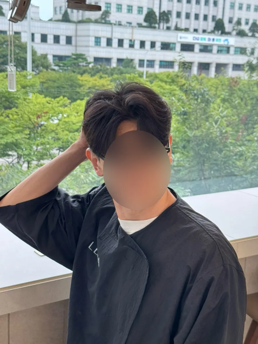 Neatly finished back hair