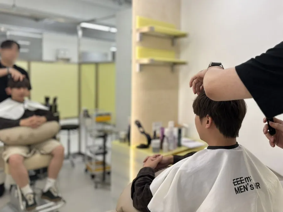 施術前のヘア相談の様子