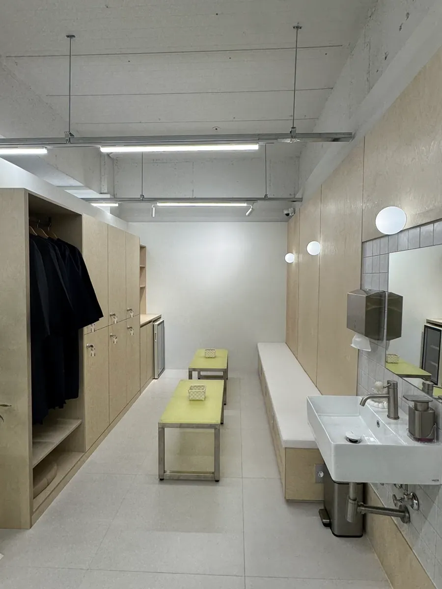 Preparation for the treatment at Ieum Men's Hair Bucheon City Hall Station Branch