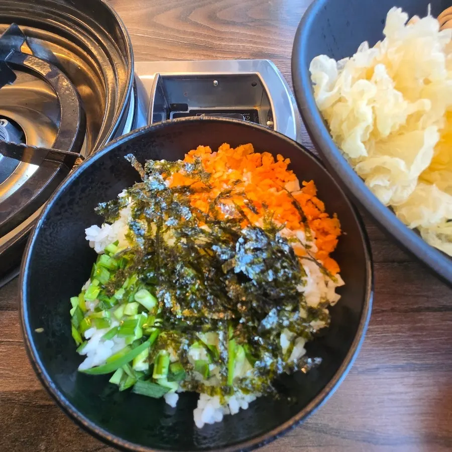 오리고기 식사 곁들임 셀프바