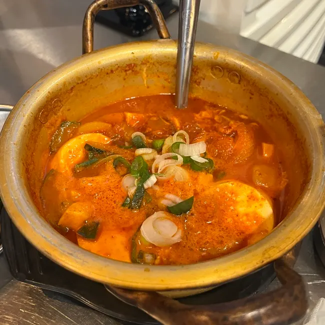 Myeonginamul and complimentary side dishes