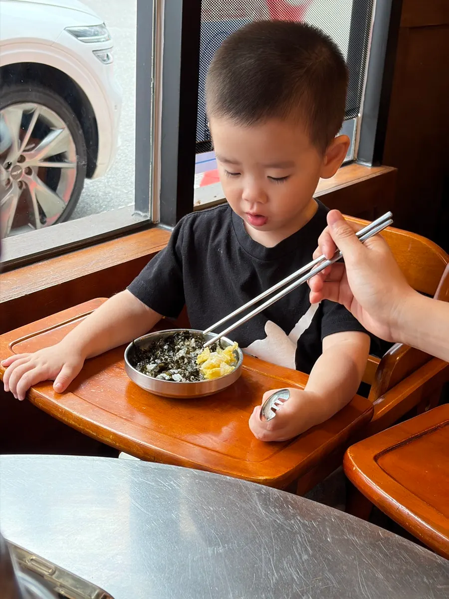 Free kids’ rice and seaweed for dining with children