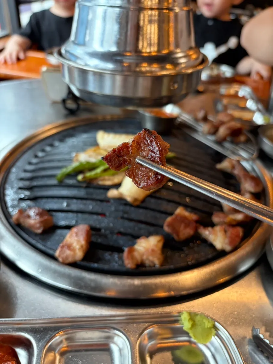Tender grilled pork neck