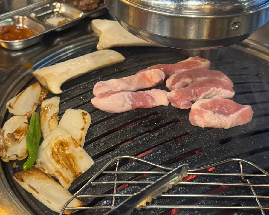Cross-section of fully grilled pork neck