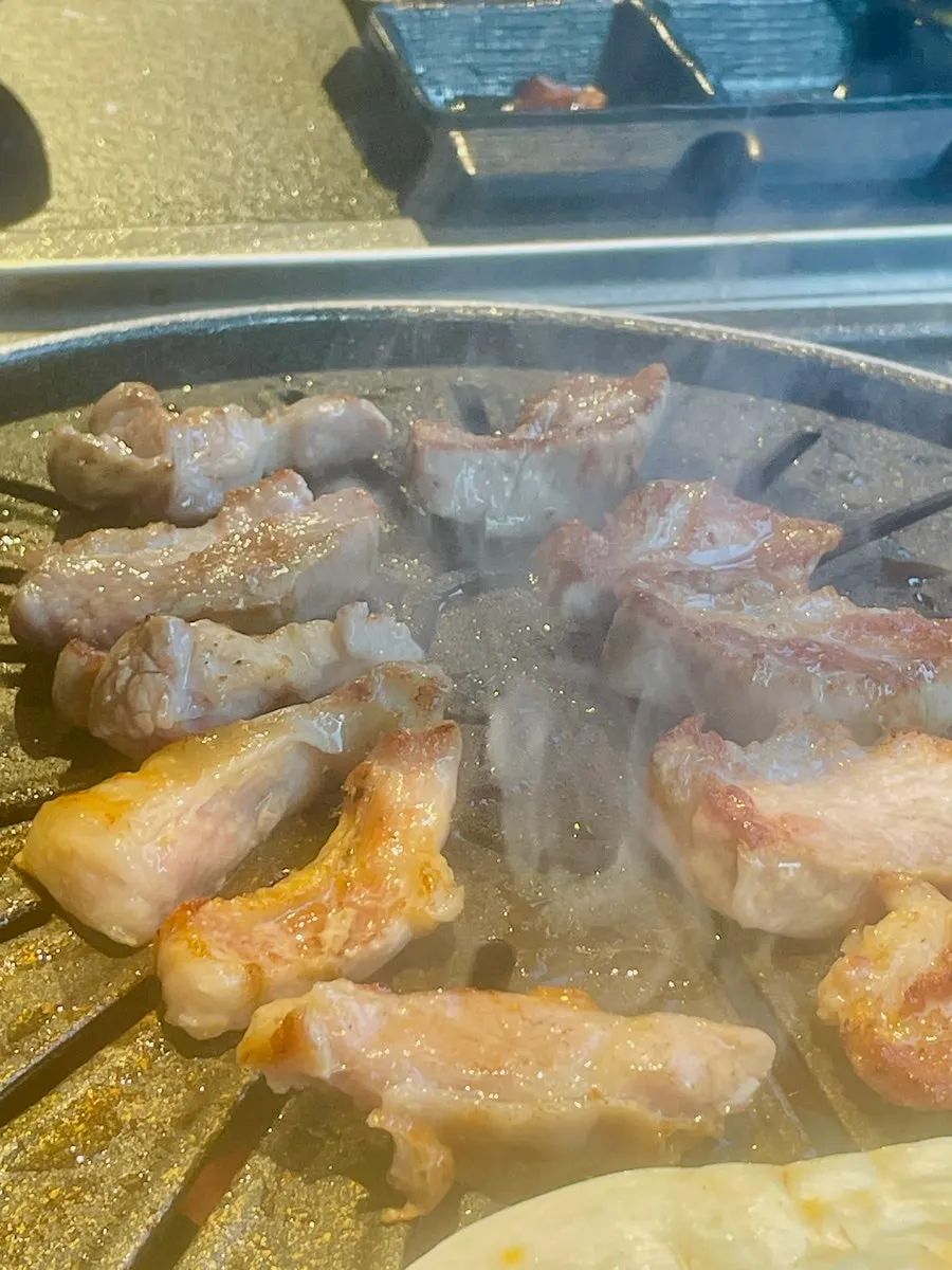 Gabrisal grilling over real charcoal