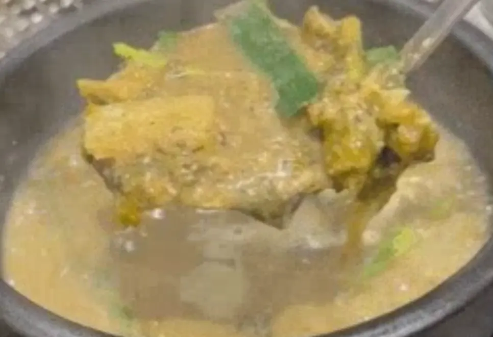 진한 국물의 장수 장어탕