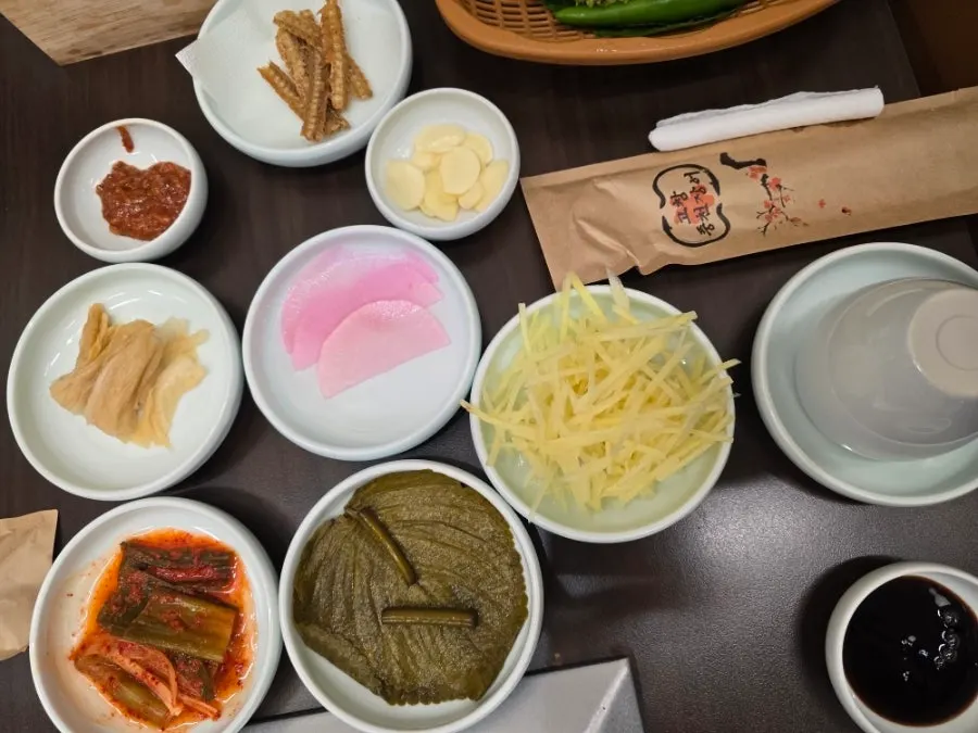 Table after finishing the meal at Gochang Pungcheon Eel