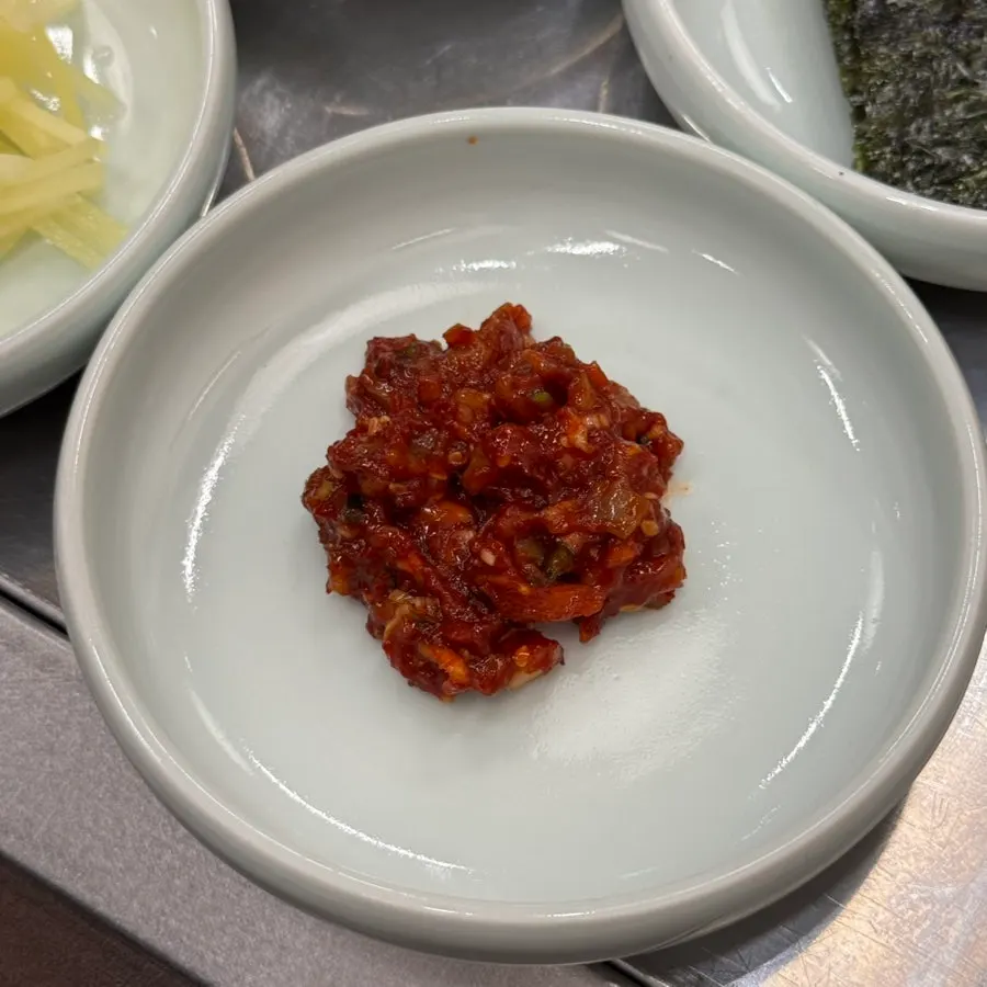 고창풍천장어 밑반찬 접시