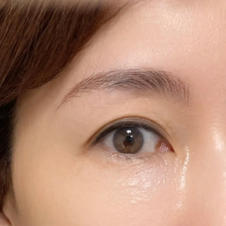 헤어스트록 시술이 끝난 눈썹