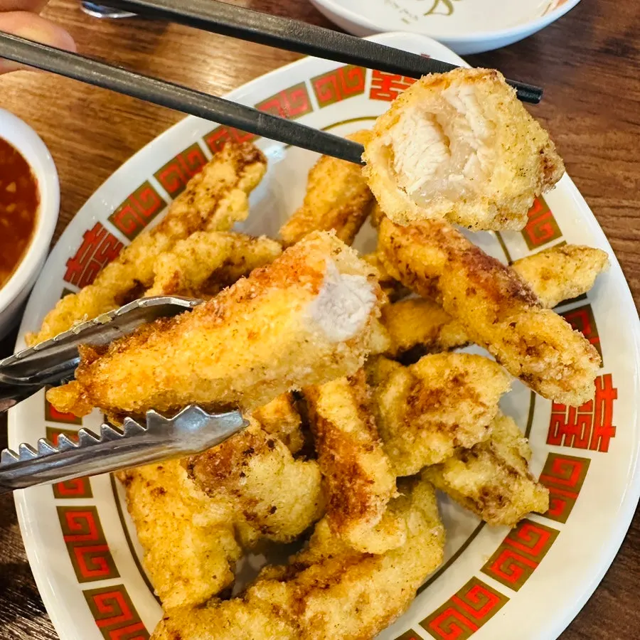 Tangsuyuk with the separately provided minced garlic sauce