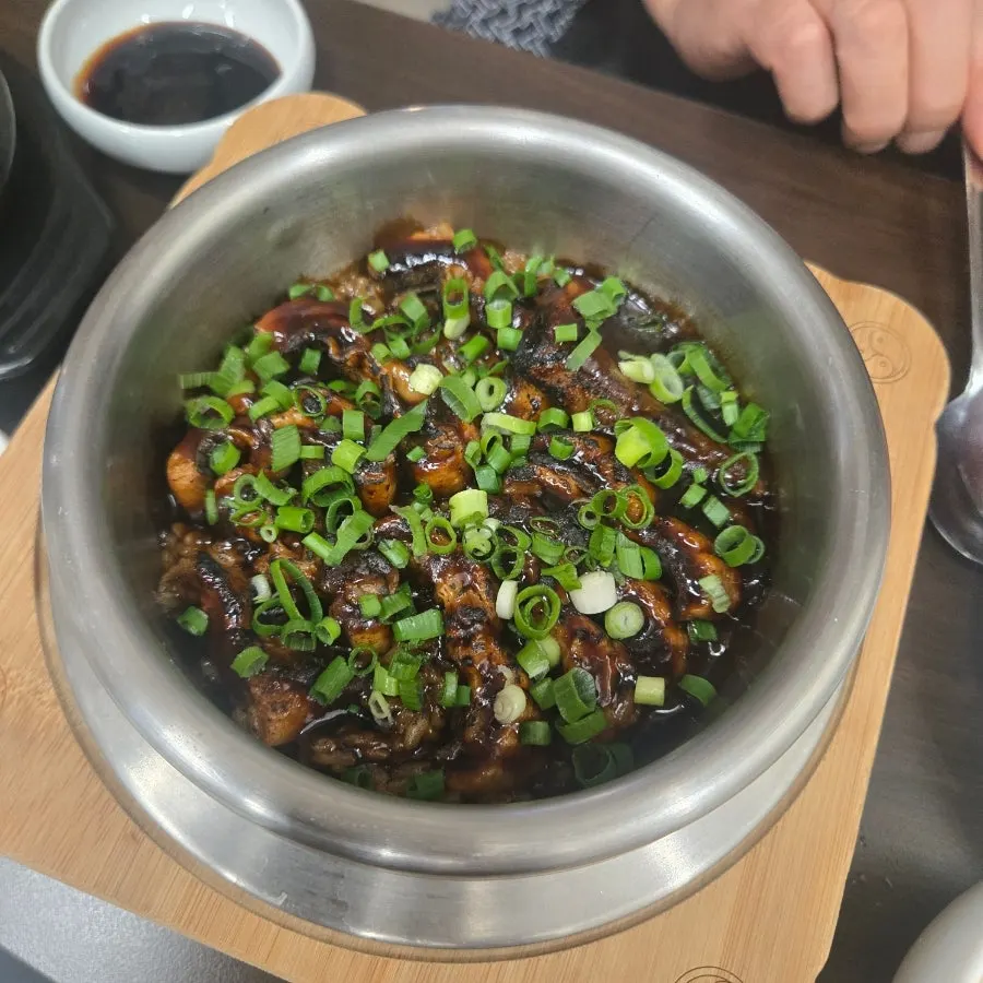 마무리로 주문한 장어솥밥