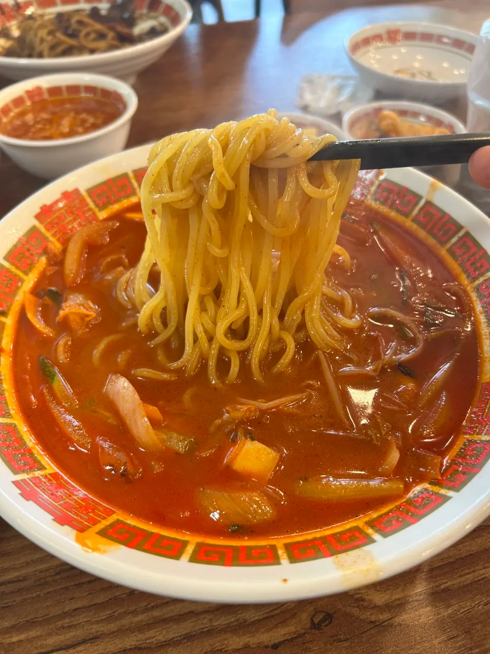 오징어와 홍합이 들어간 짬뽕 한 그릇