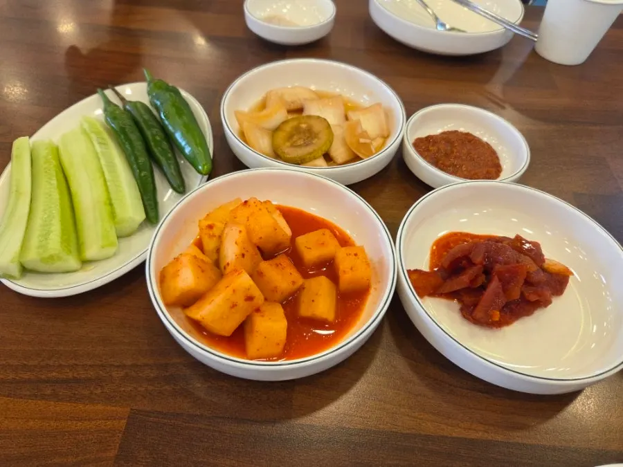 삼계탕 기본 반찬 상차림