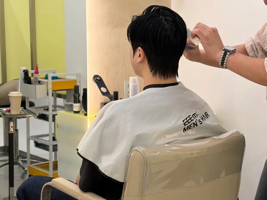 Down-perm process for the side and back hair