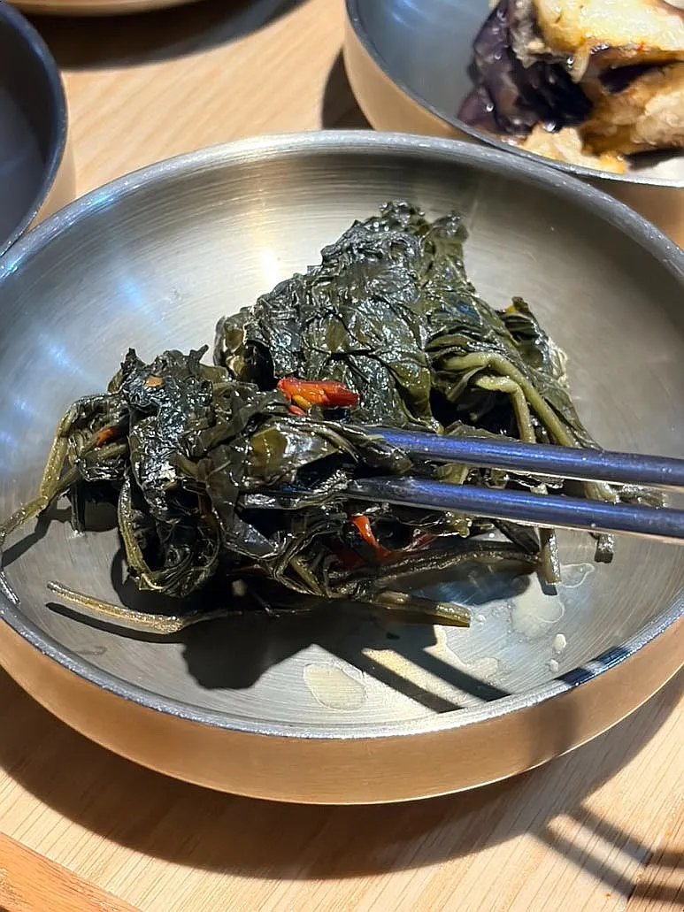 밥과 곁들이는 반찬 구성