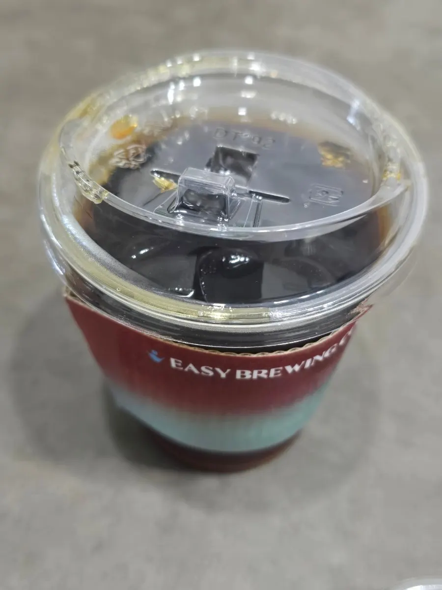 드립커피와 생식빵 디저트 시간