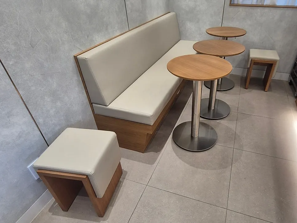 Indoor seating at Easy White Bread