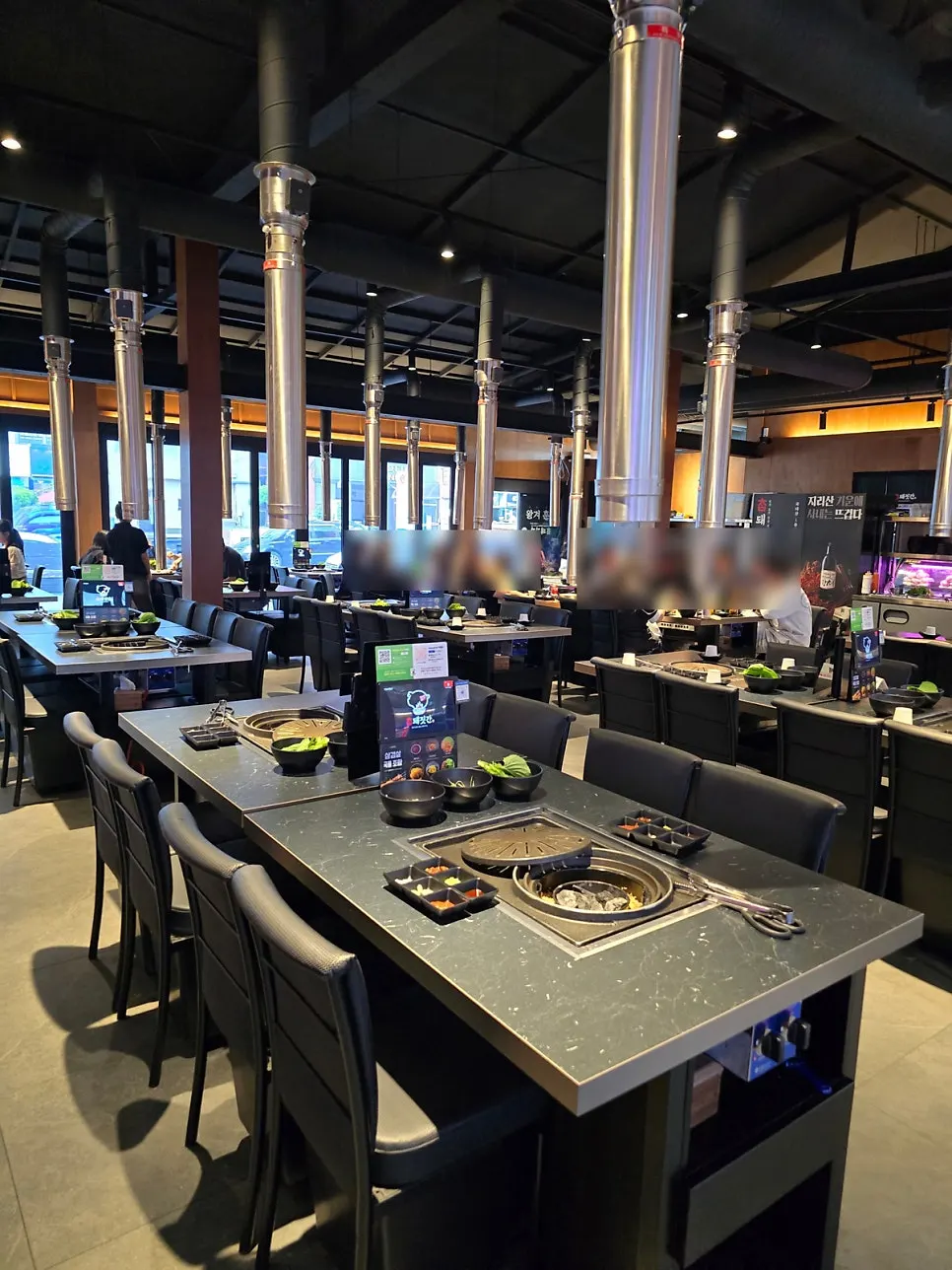 Spacious interior using the entire building