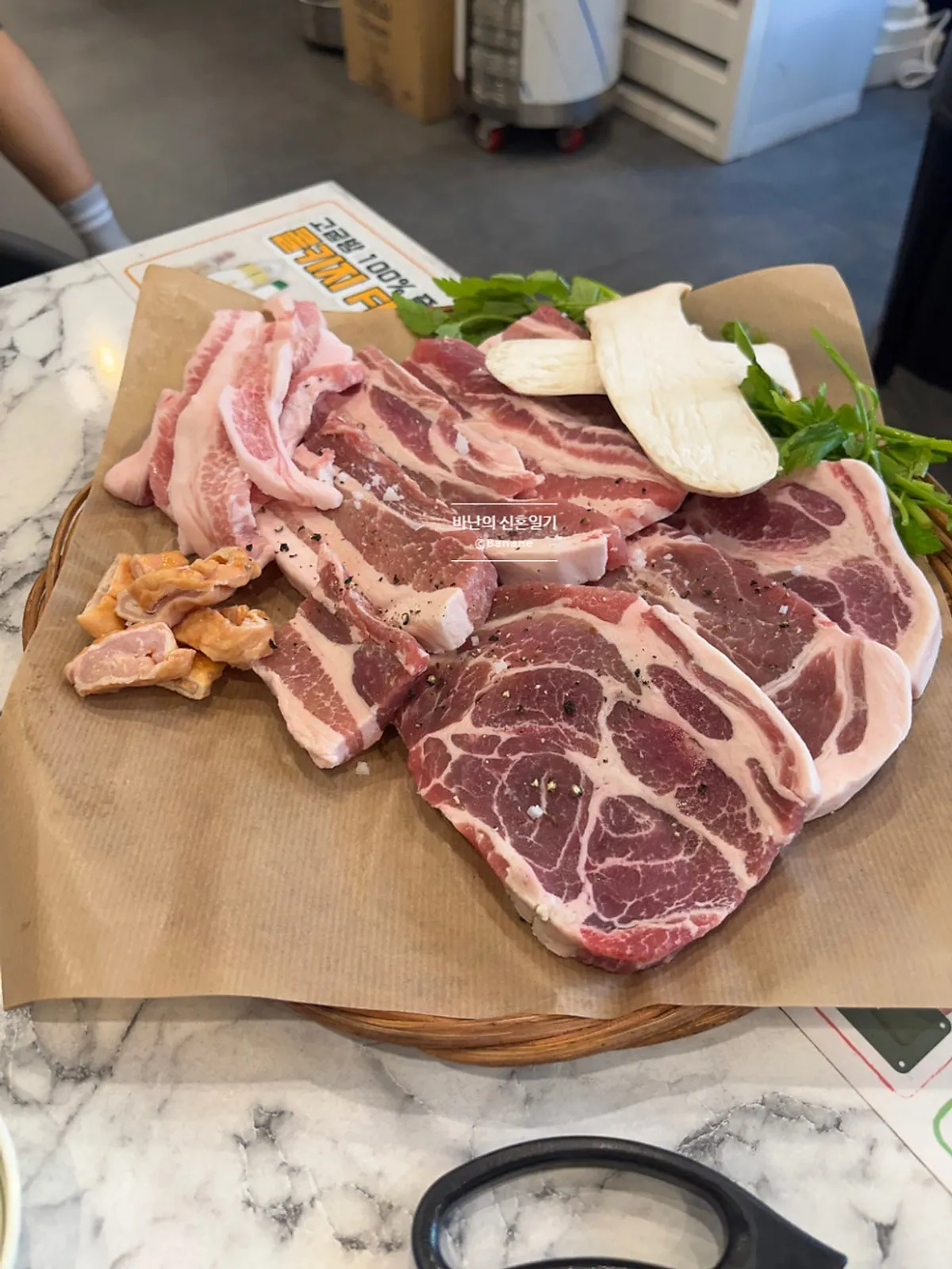 Bangatgan A Set with pork belly, pork neck, pork jowl, and smoked makchang