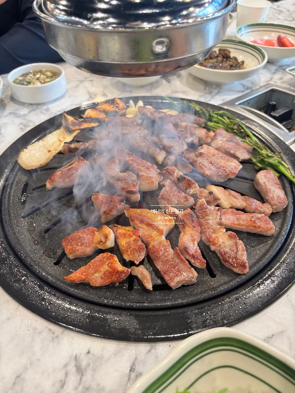 Nicely grilled pork jowl and makchang