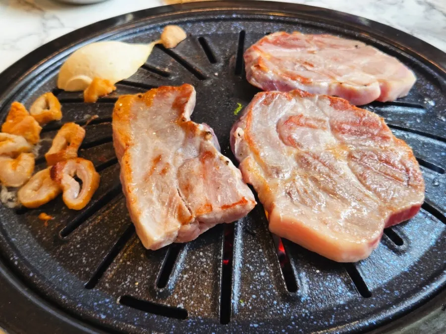 Meat grilling on the pan