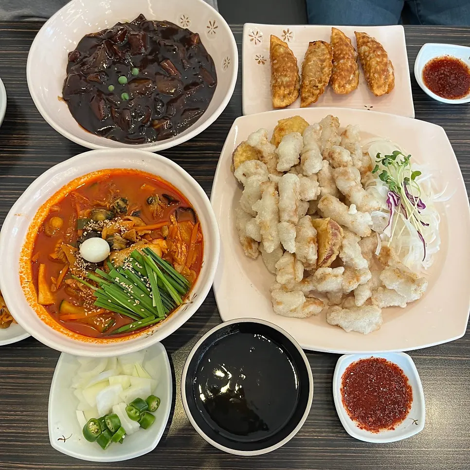 The table with all the ordered dishes set out