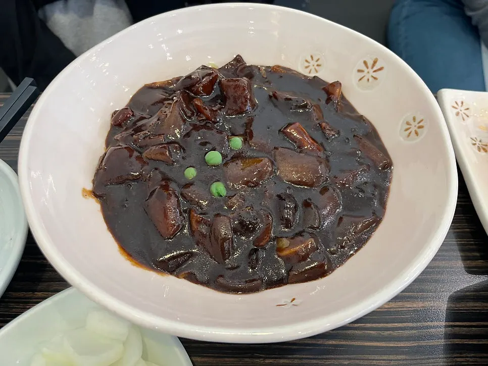 Jijon Jjajang at Jjambbong Jijon Bucheon Jung-dong Branch