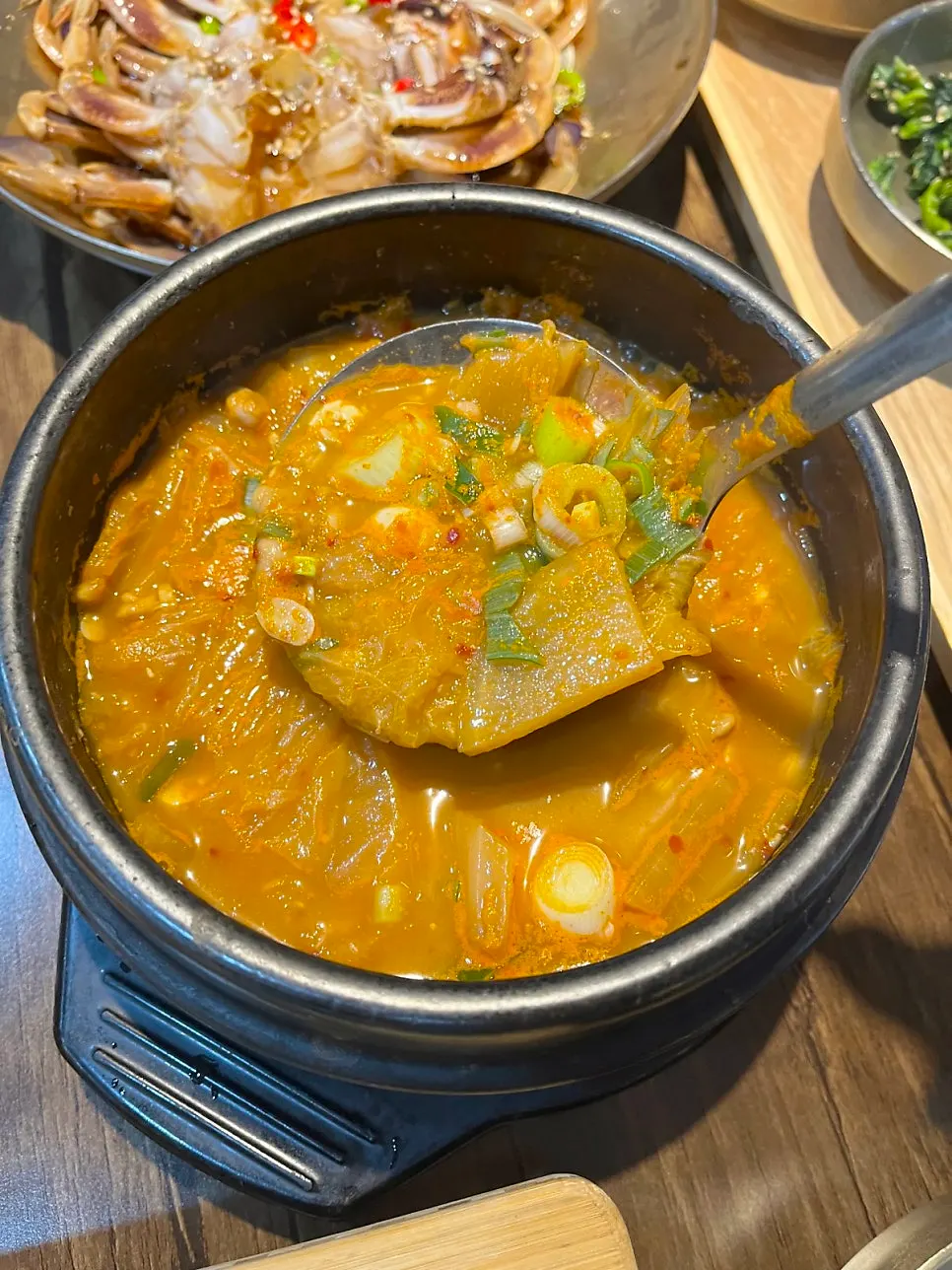 A pot of cheonggukjang at Gim Myeongju Tteuranchae Bapsang