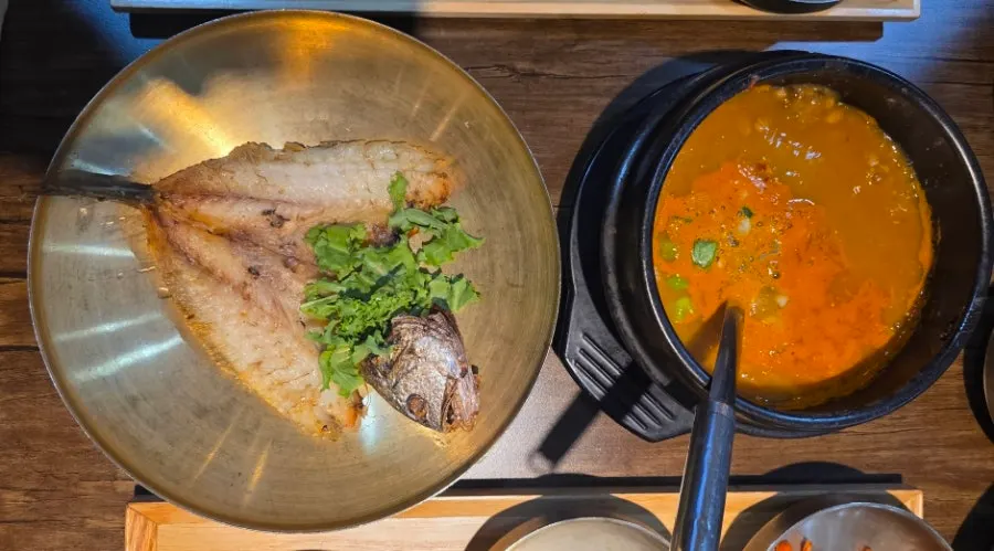 Barley corvina flesh separated into easy-to-eat pieces
