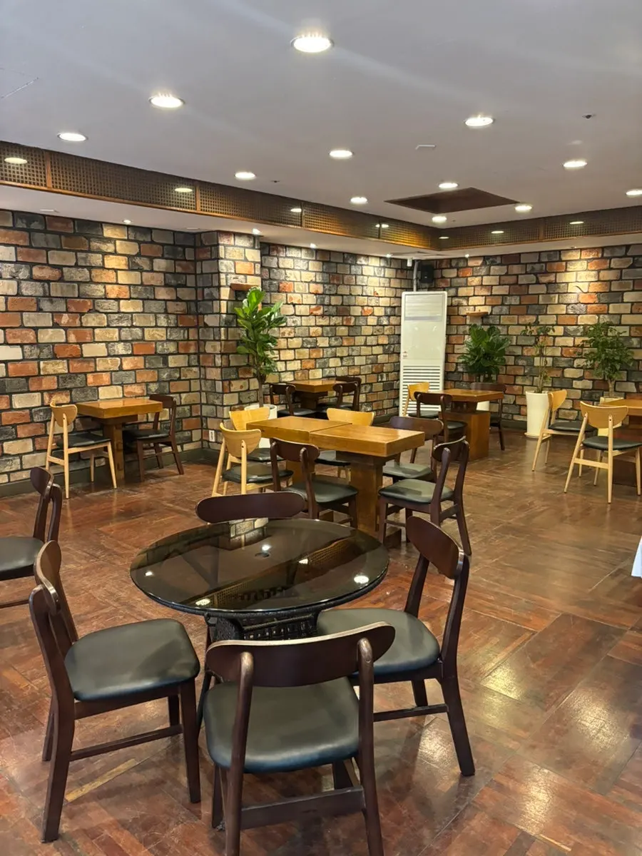 Sign for the first-floor café space