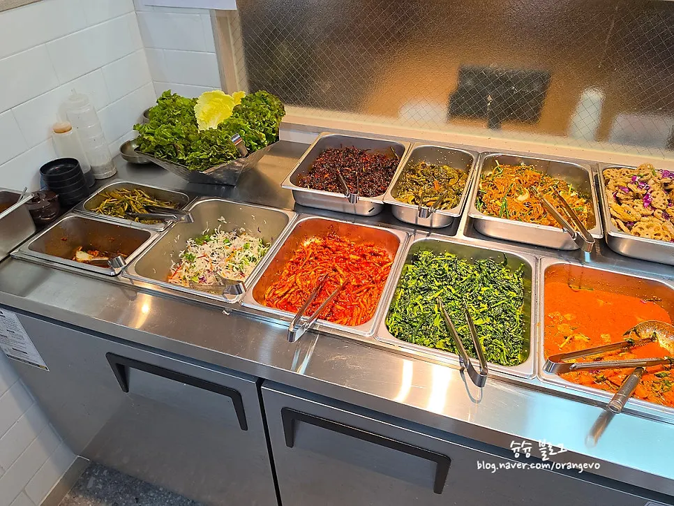 Self-serve salad bar for refilling side dishes and rice