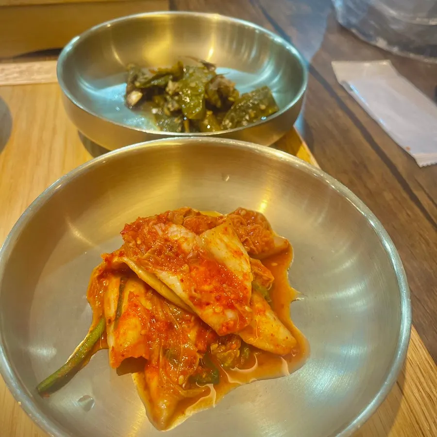 한정식 반찬 접시 근접 사진