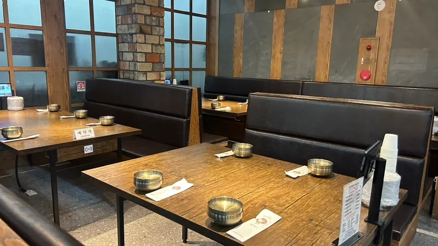 Korean set meal for a meal with parents