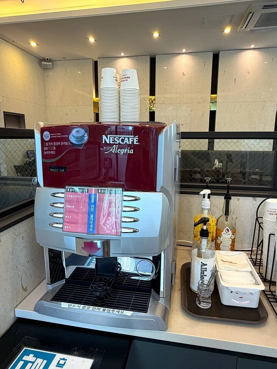 단체 모임하기 좋은 중식당 좌석
