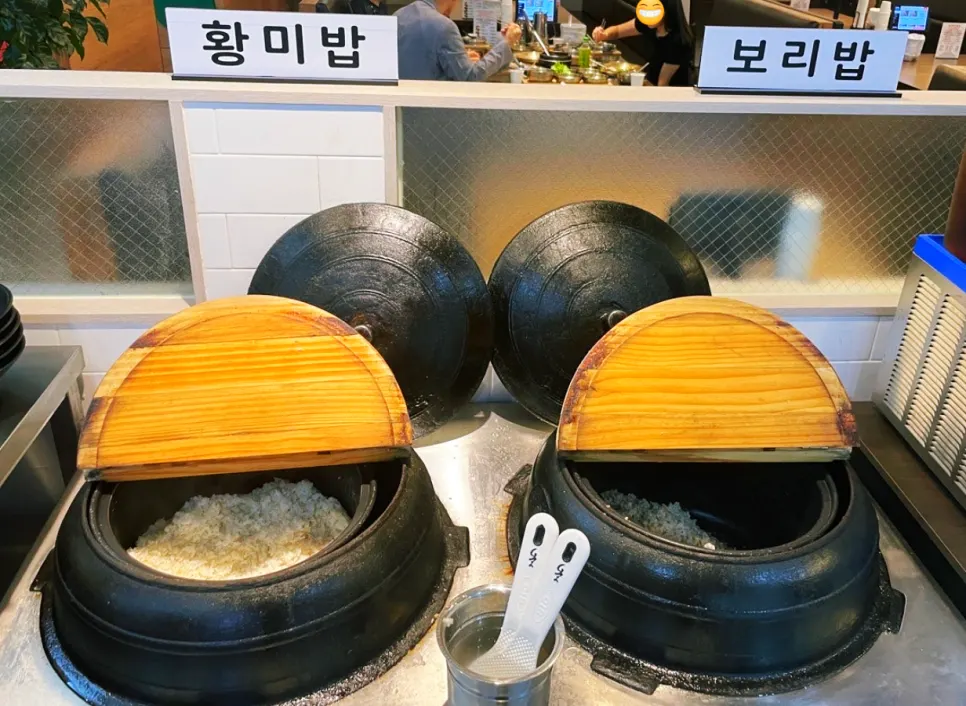 Self-bar setup for refilling side dishes