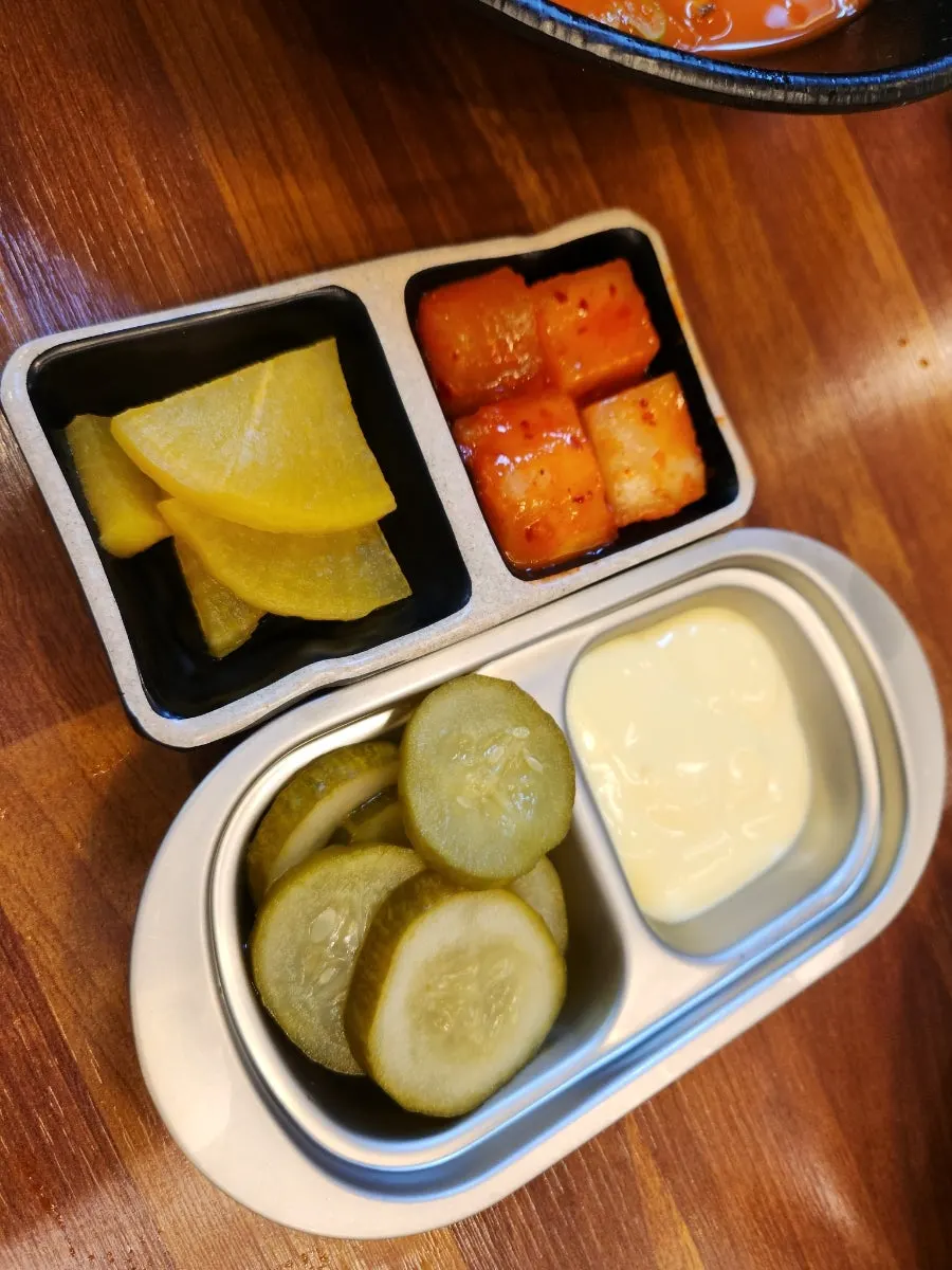 단무지 깍두기 피클 밑반찬
