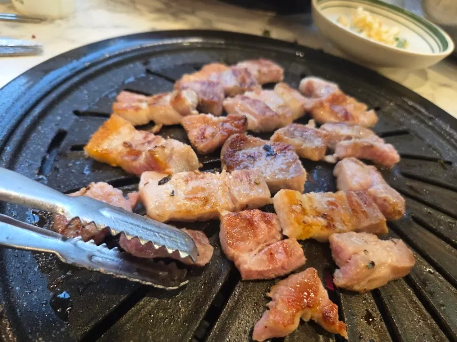 A plate of savory smoked makchang