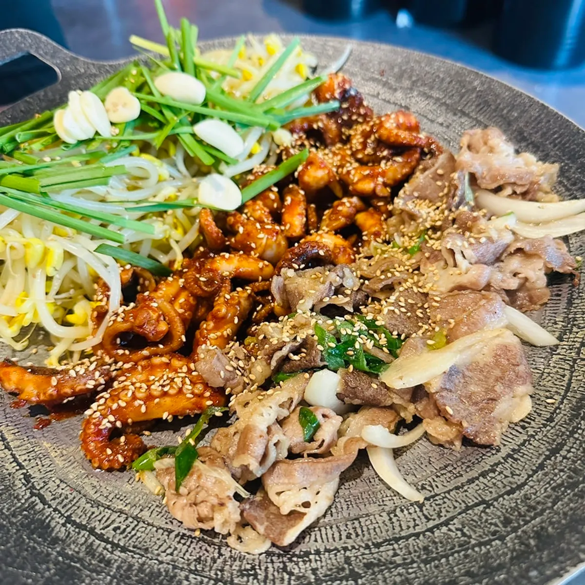 야쭈야쭈매콤쭈꾸미본점 야쭈 쭈우 철판 상차림