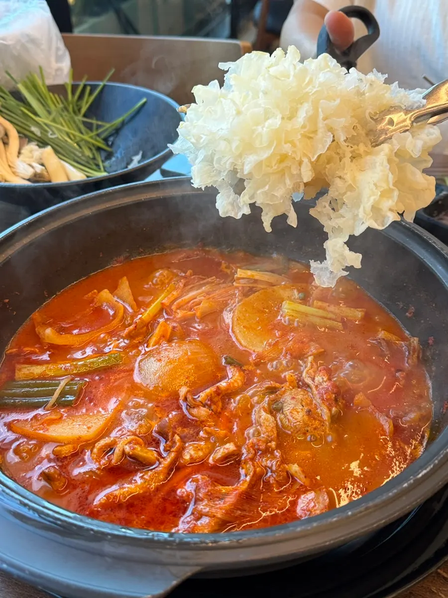 곤드레밥과 함께 먹는 오리도리탕