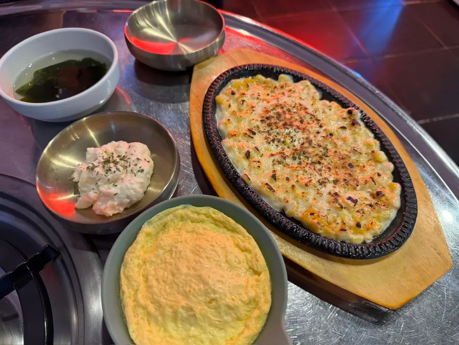 아구찜 전에 나온 기본 반찬 한 상