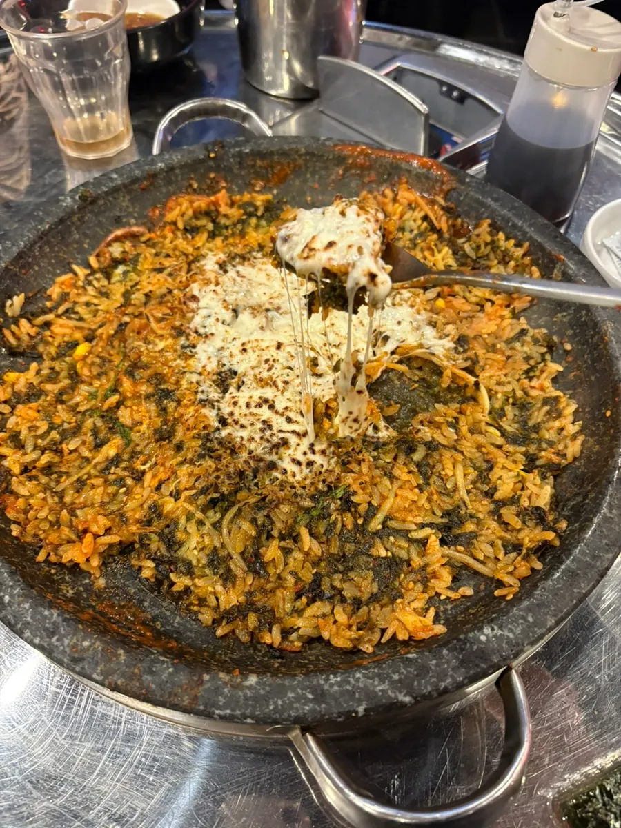 Hot stone completely cleared of the cheese fried rice