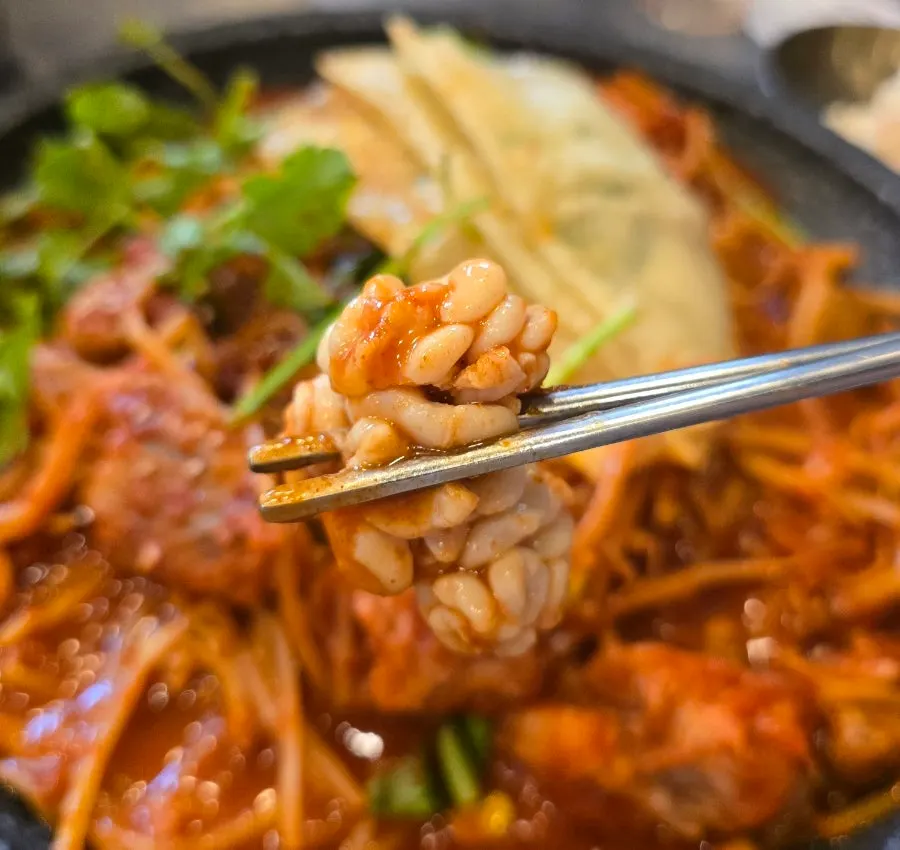 오만둥이와 내장이 들어간 아구찜