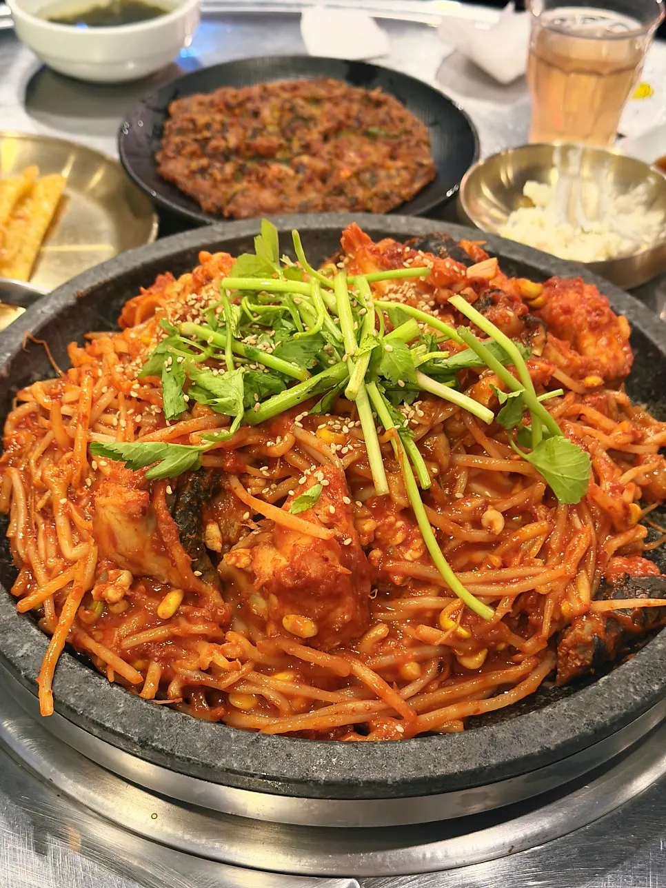 Hot plate seafood monkfish stew set to Shin Ramyun spice level