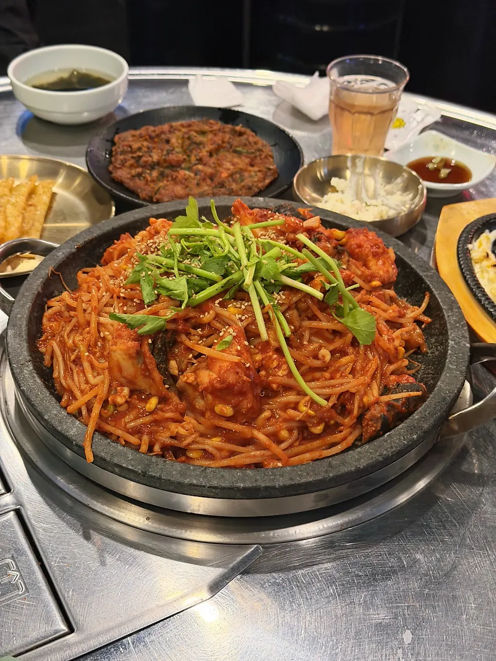 Finishing the hot plate seafood monkfish stew set at Haemul Teukbyeolsi Bucheon Station branch