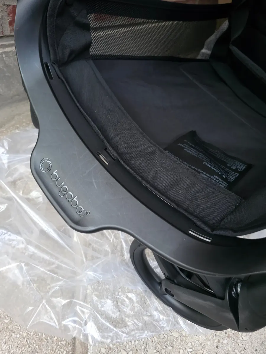 The stroller wheels looking clean after washing