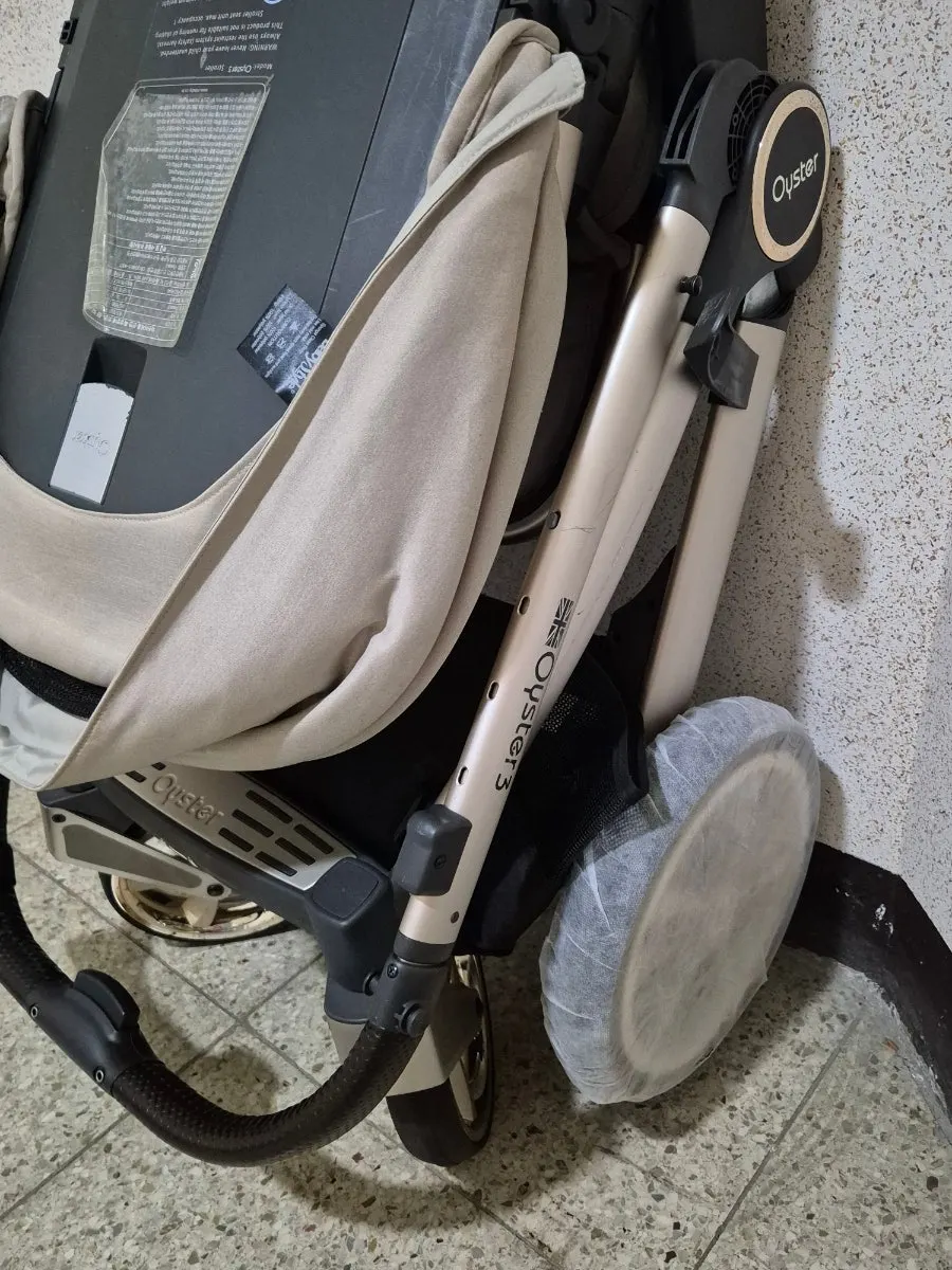 Stroller neatly finished after cleaning