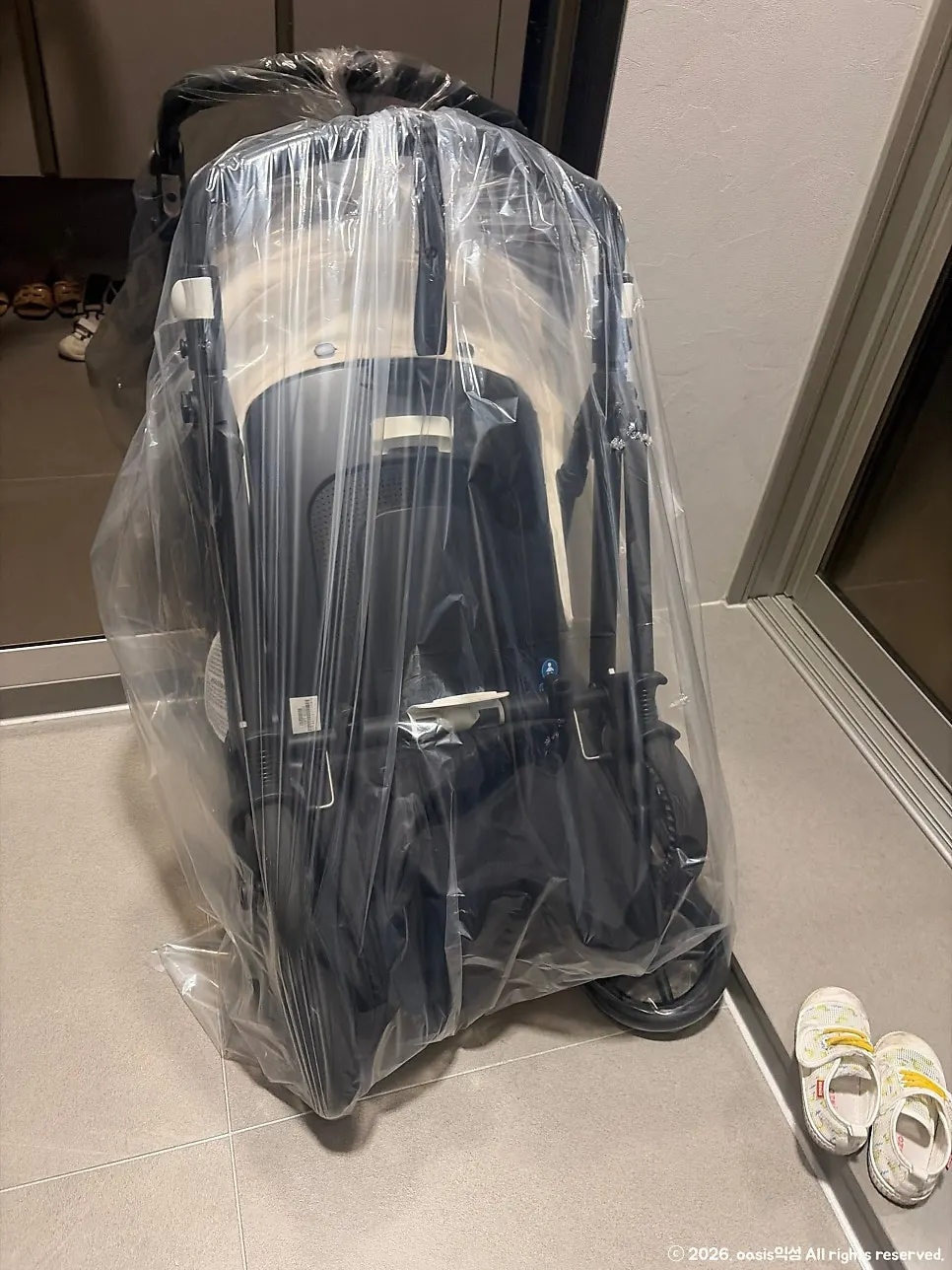 Delivery of a cleaned stroller