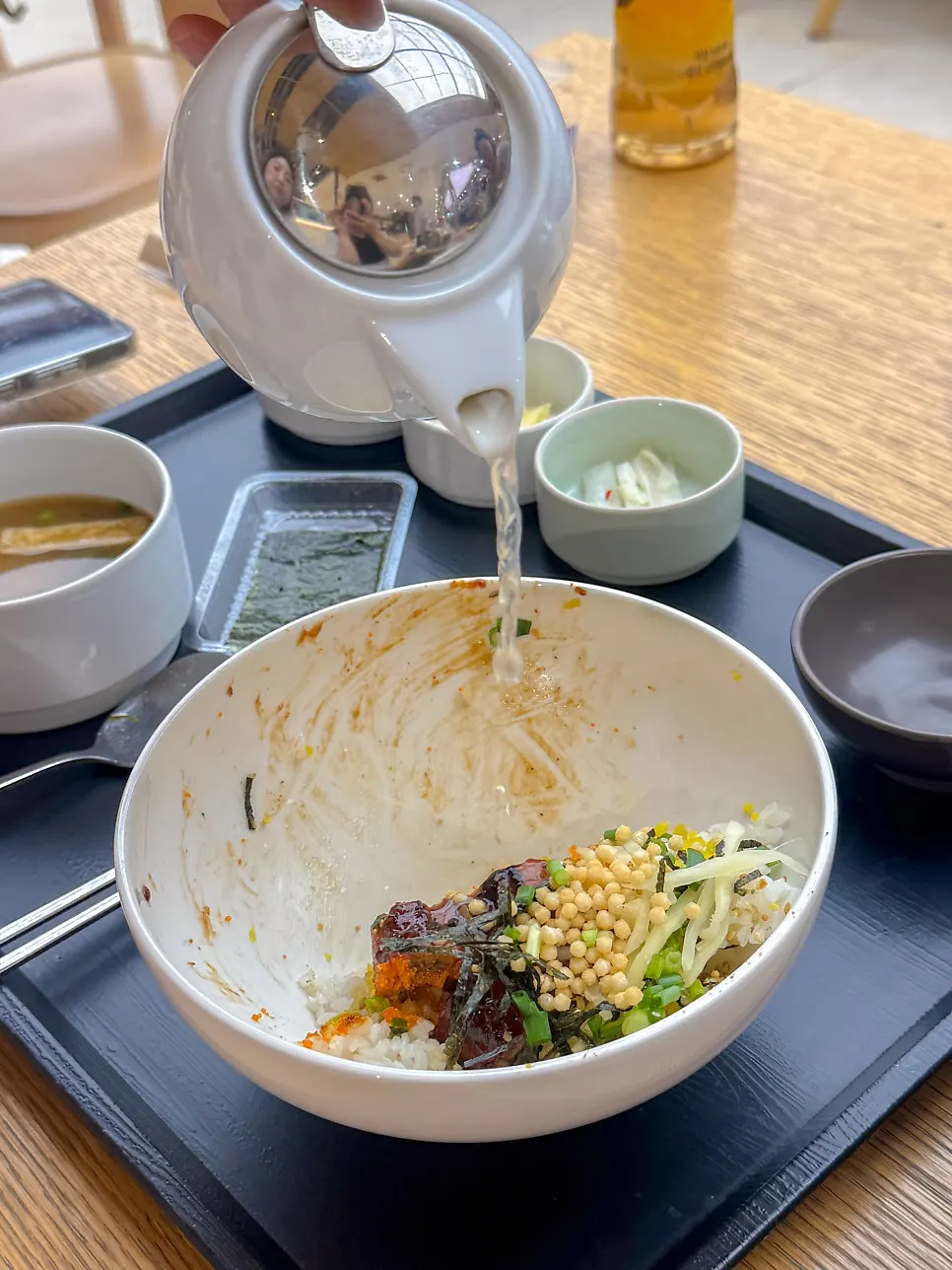레몬 향이 도는 차가운 레몬냉소바