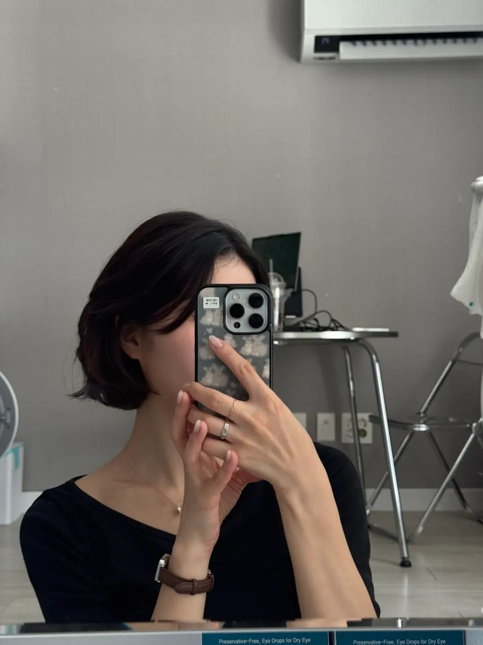 Bob hair with finished natural curls