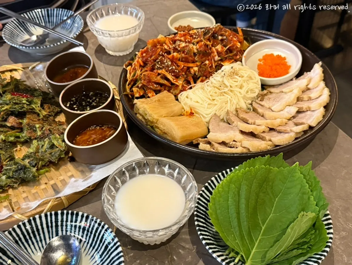 부치곰 영등포구청점 야외 테이블 한상 대표 사진